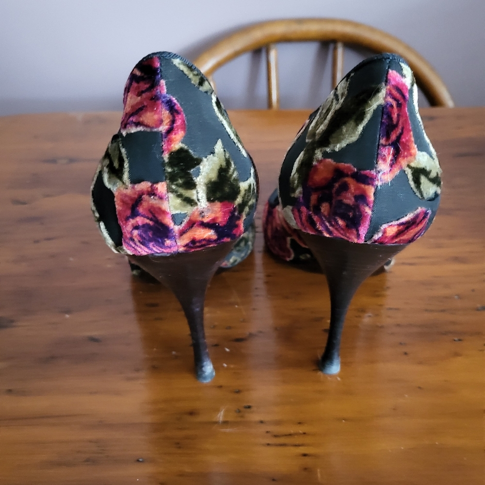 Casadei floral stilettos 7.5 - hardly worn - made in Italy - Picture 6 of 10